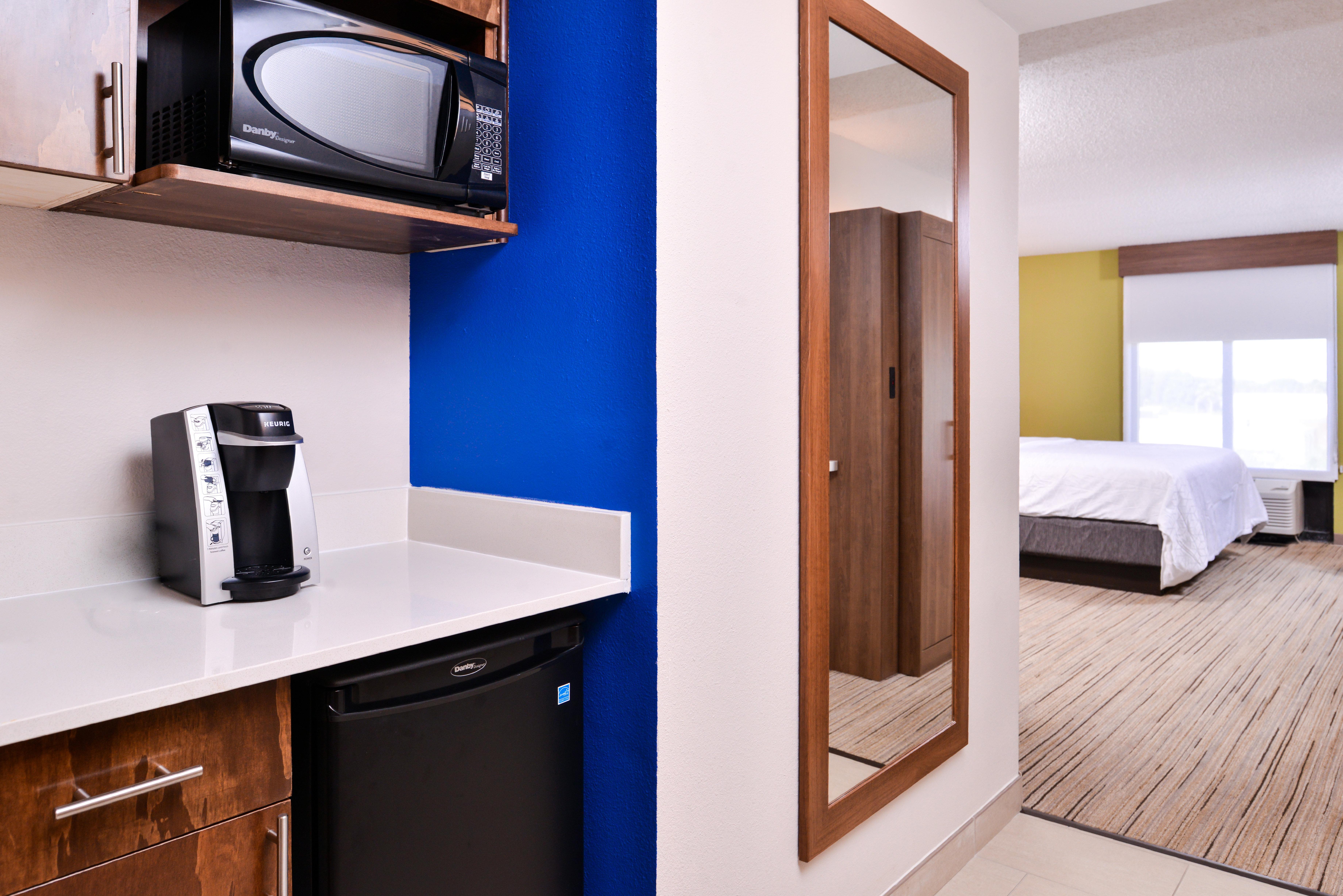Holiday Inn Express Hotel & Suites Tampa-Anderson Road-Veterans Exp By Ihg West Chase Εξωτερικό φωτογραφία