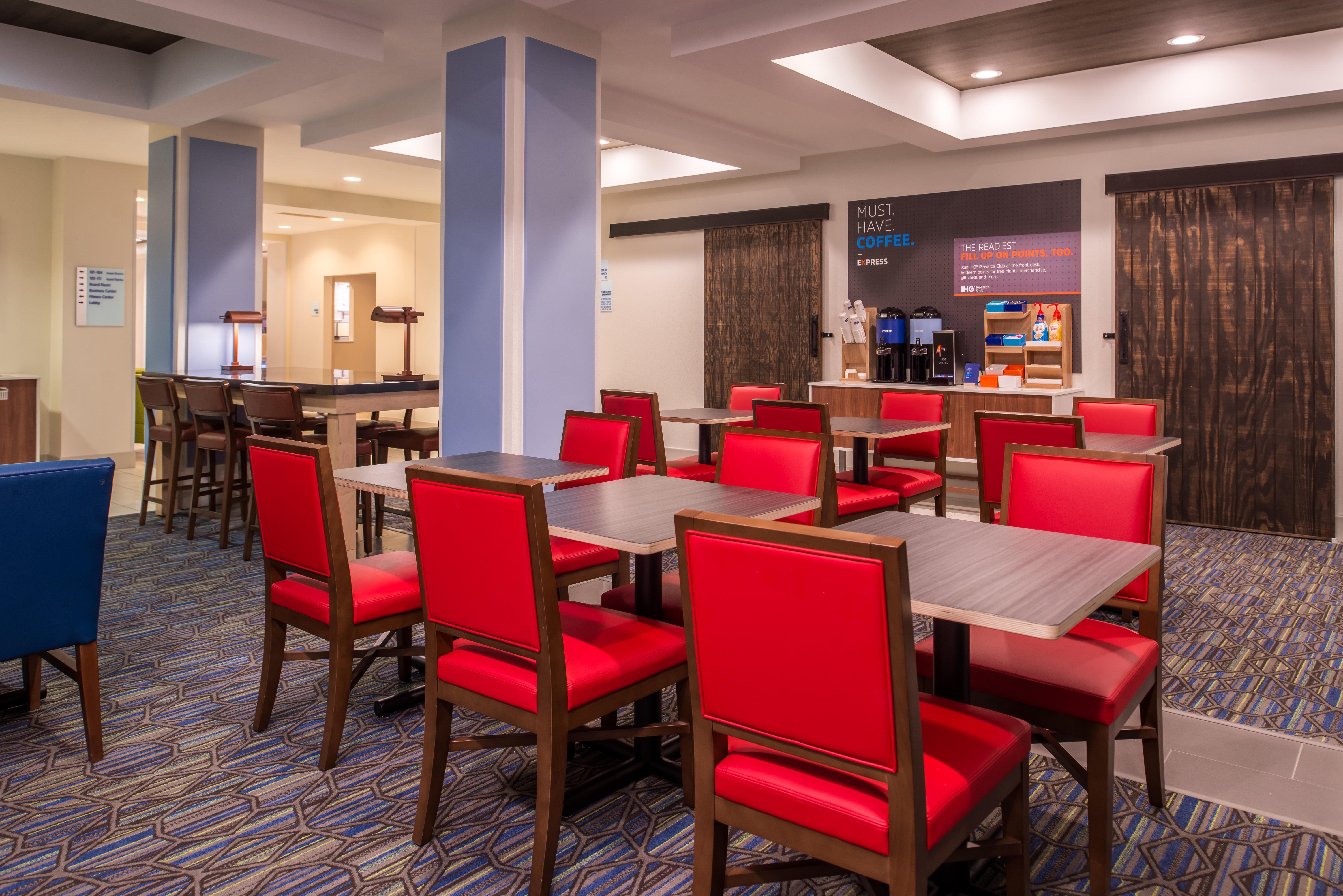 Holiday Inn Express Hotel & Suites Tampa-Anderson Road-Veterans Exp By Ihg West Chase Εξωτερικό φωτογραφία