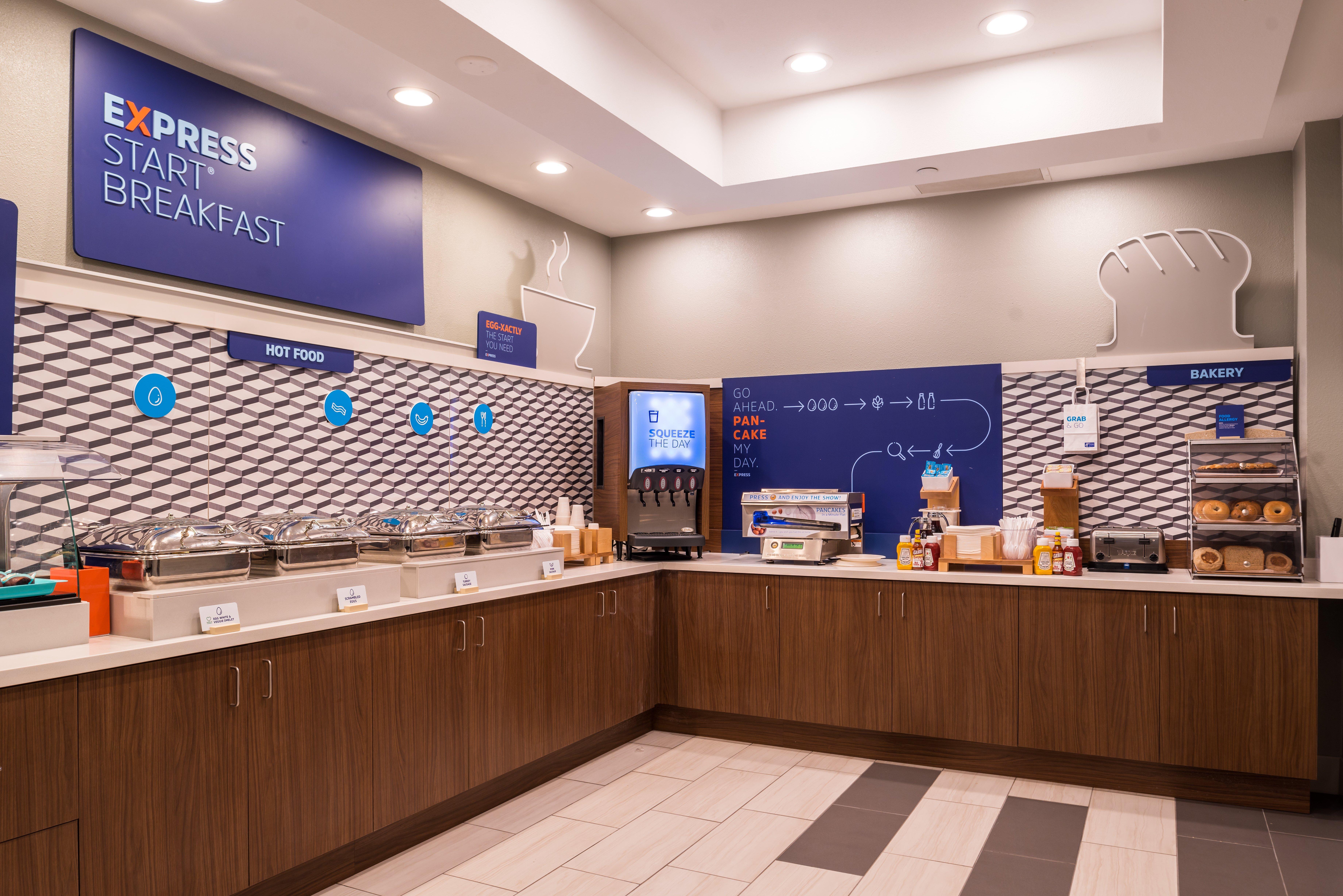Holiday Inn Express Hotel & Suites Tampa-Anderson Road-Veterans Exp By Ihg West Chase Εξωτερικό φωτογραφία