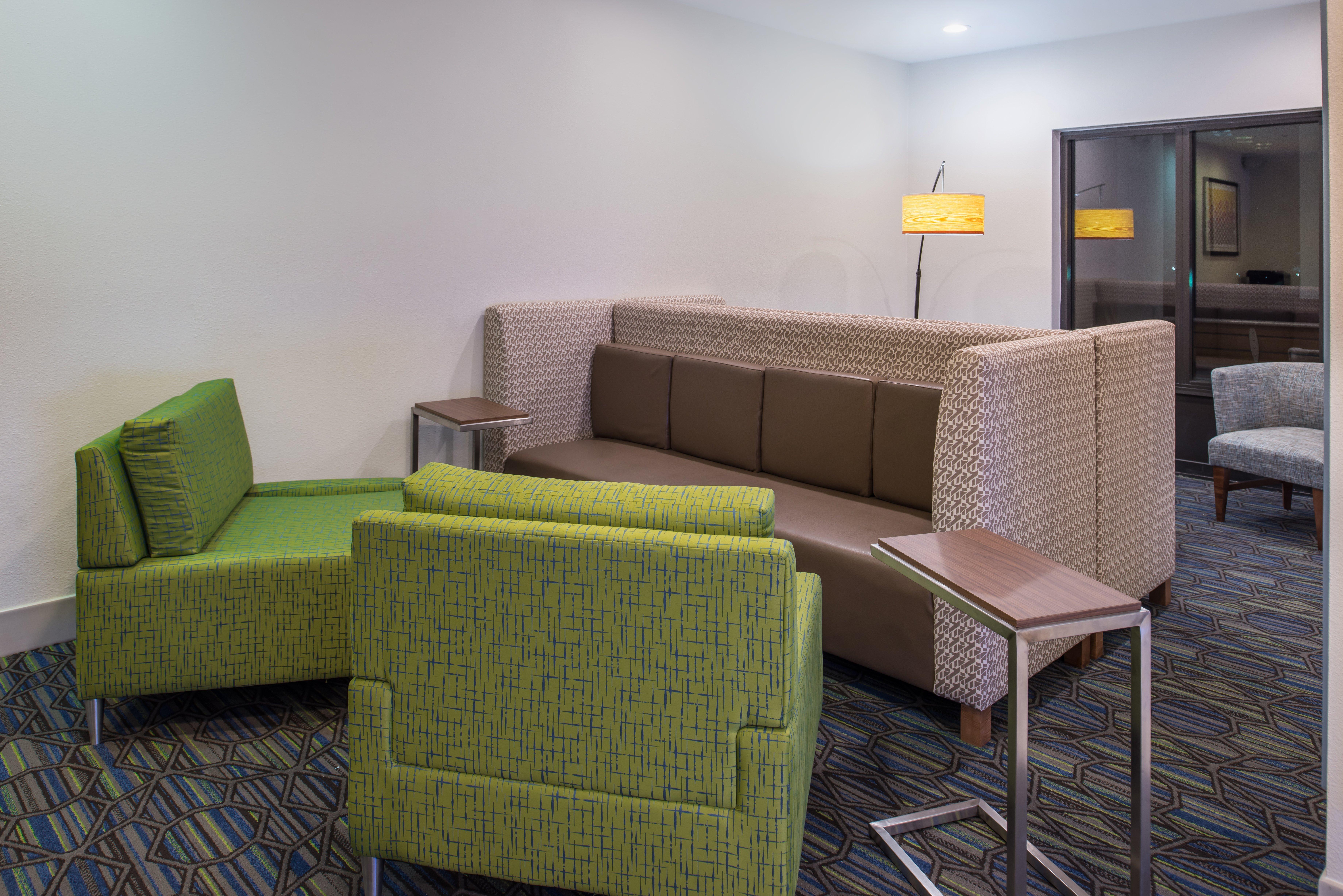 Holiday Inn Express Hotel & Suites Tampa-Anderson Road-Veterans Exp By Ihg West Chase Εξωτερικό φωτογραφία