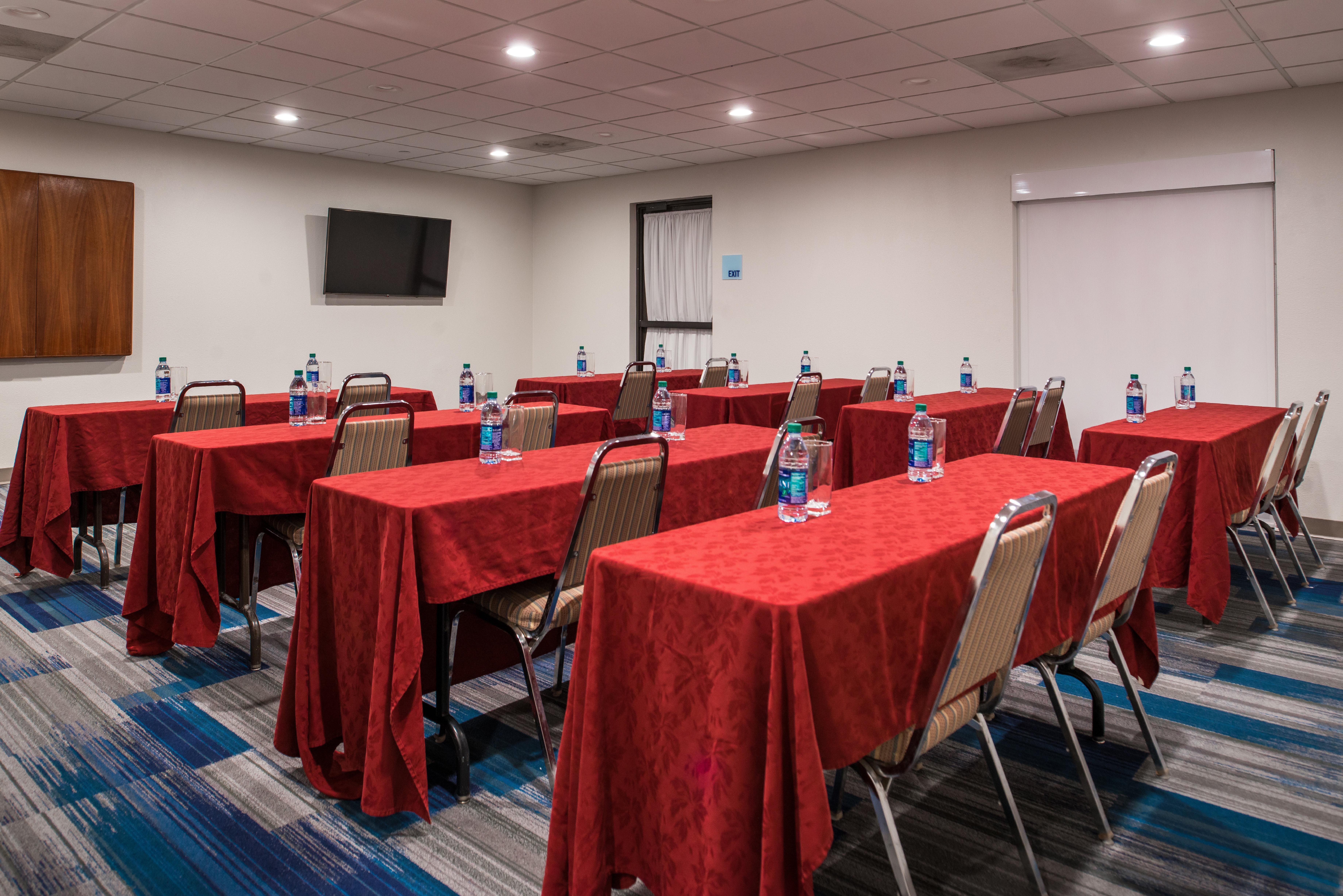 Holiday Inn Express Hotel & Suites Tampa-Anderson Road-Veterans Exp By Ihg West Chase Εξωτερικό φωτογραφία